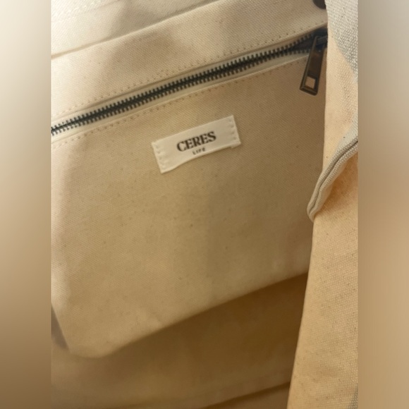 Ceres Life Tote with Green “K” NWOT - Picture 3 of 5